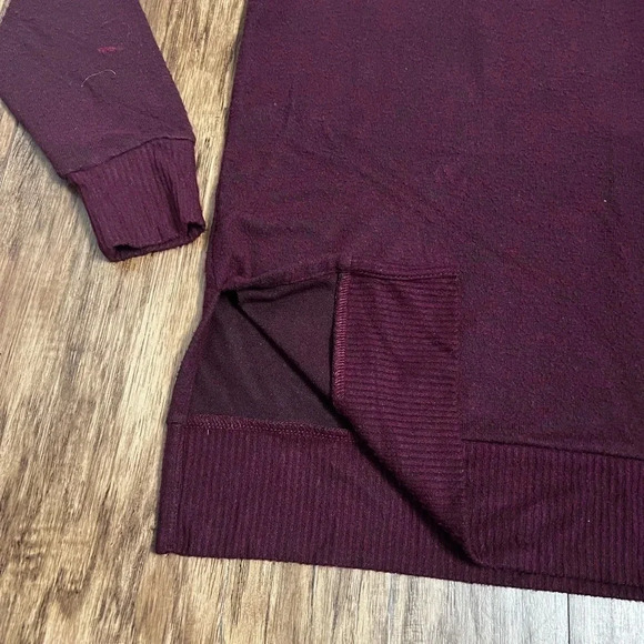 Oversized Lucky 🍀 Brand V-Neck sweater - Picture 7 of 8